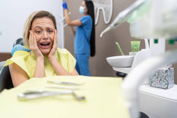 Best Emergency Tooth Extraction in Middleport, NY